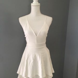 White dress Size XS from Windsor